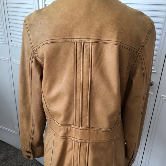 Leather jacket - Picture 2 of 15